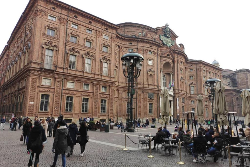 Domus Nova - Una Finestra Sui Tetti Turin Exterior foto