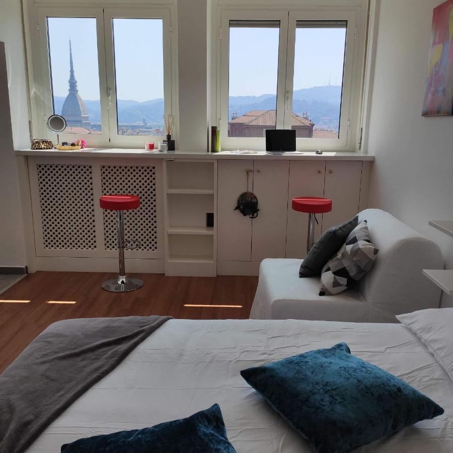 Domus Nova - Una Finestra Sui Tetti Turin Exterior foto