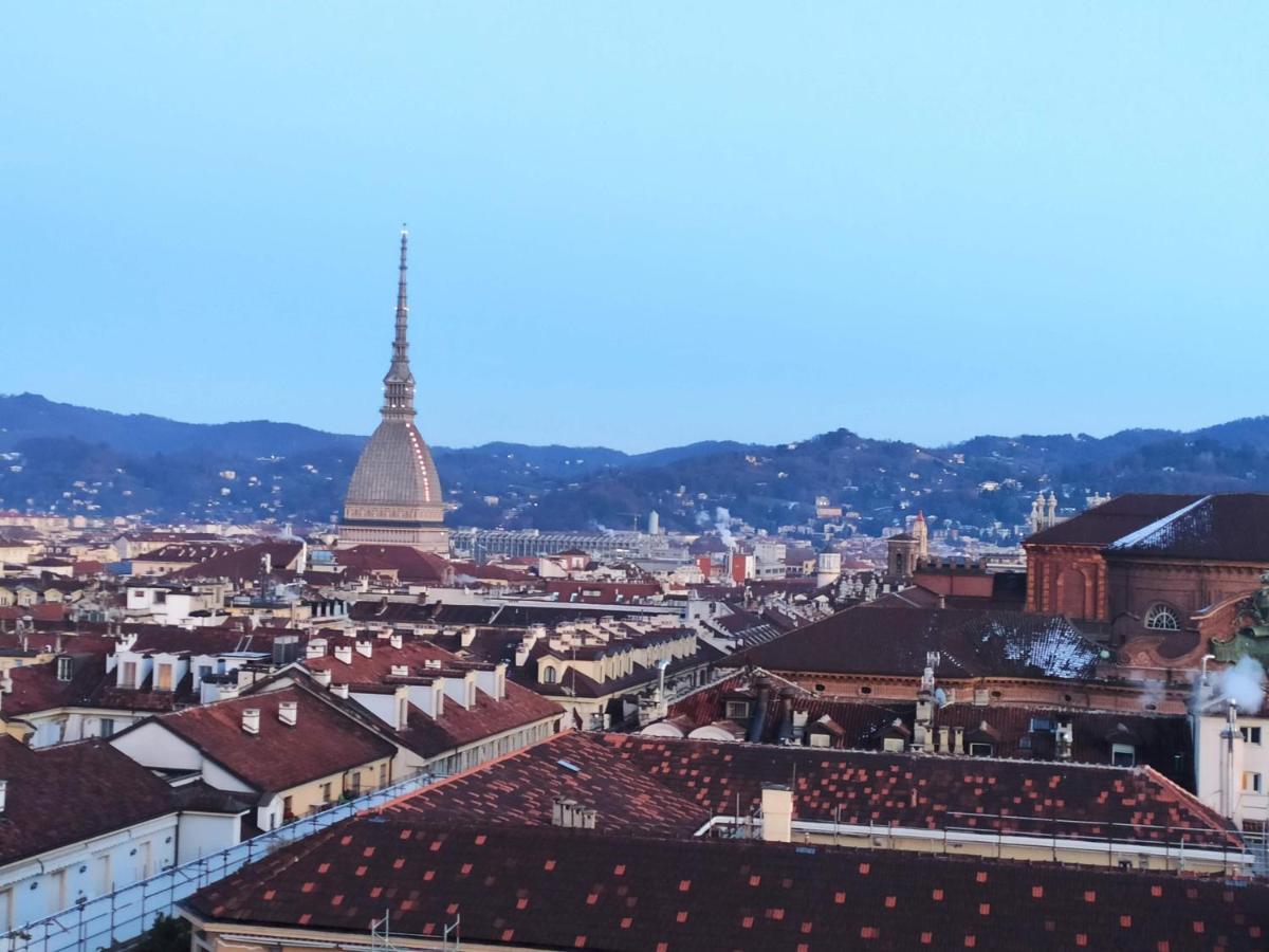 Domus Nova - Una Finestra Sui Tetti Turin Exterior foto