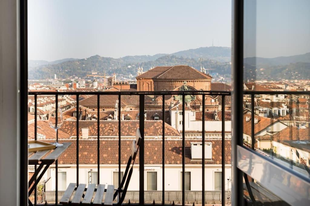 Domus Nova - Una Finestra Sui Tetti Turin Exterior foto
