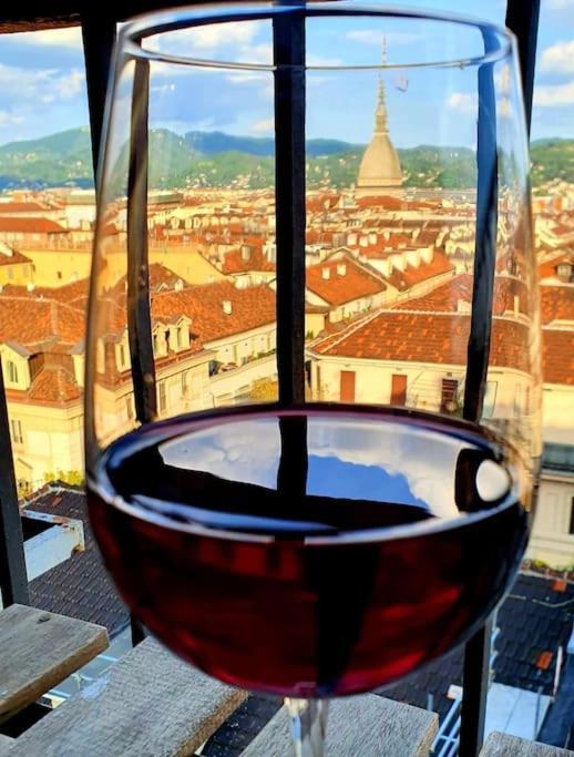 Domus Nova - Una Finestra Sui Tetti Turin Exterior foto